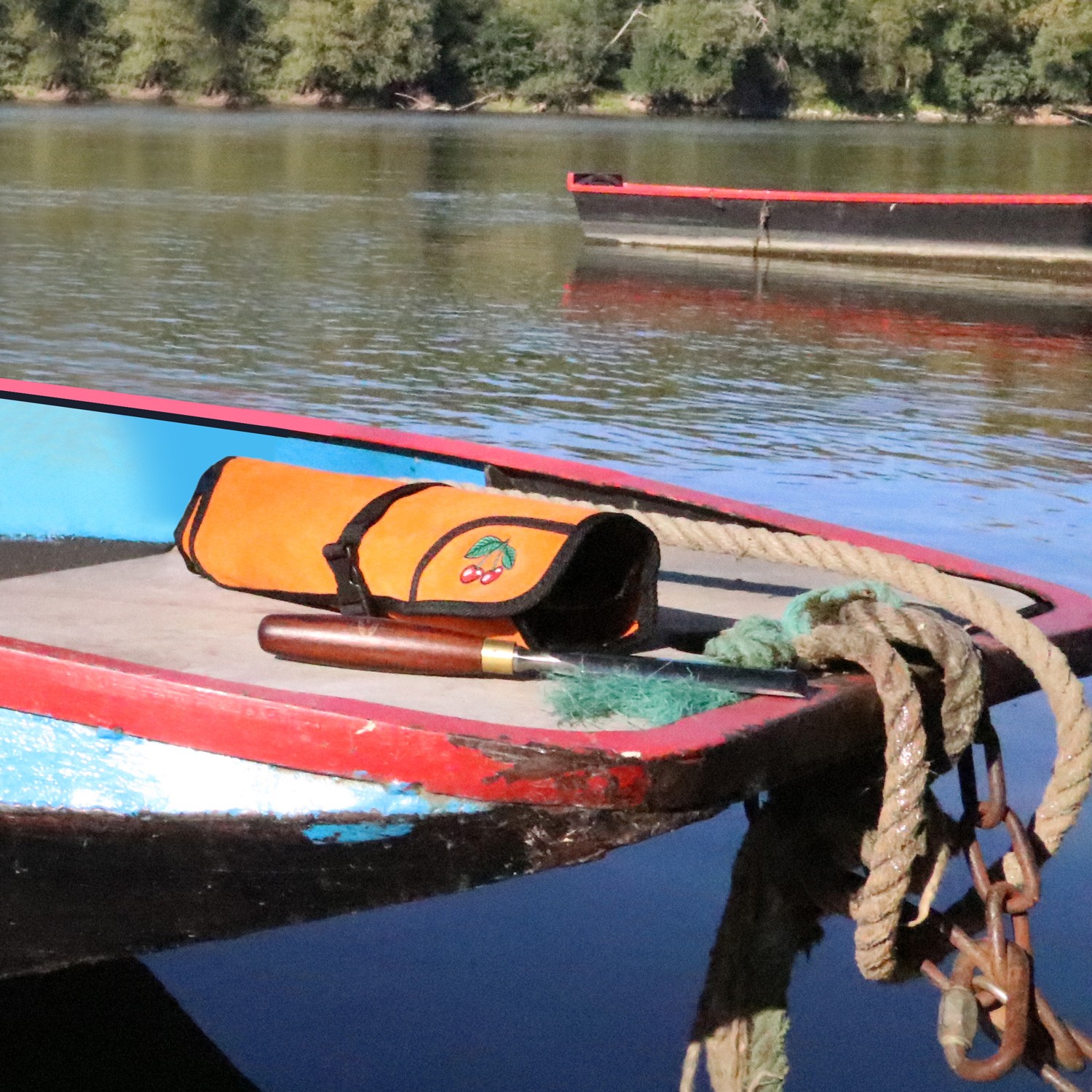 Trousse en cuir de 11 ciseaux à bois